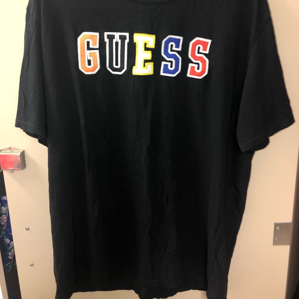Black Guess T shirt